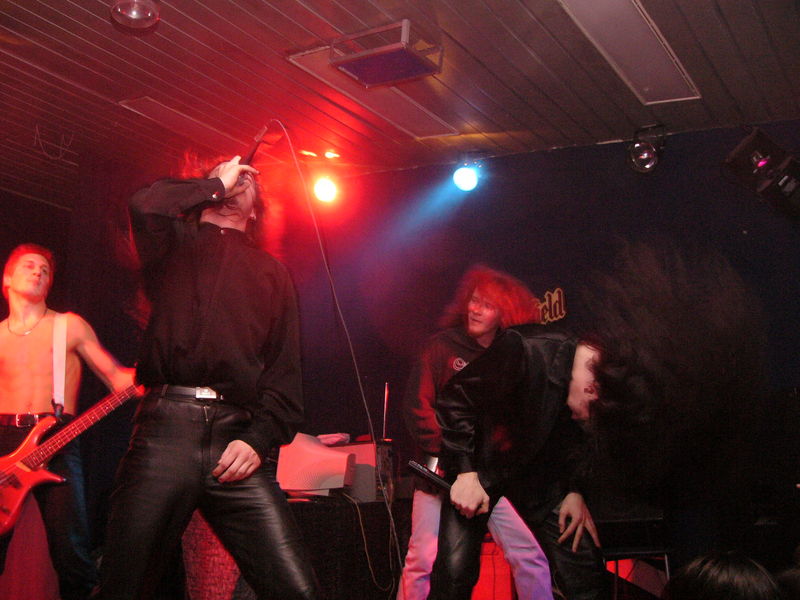 Фотографии -> Концерты -> 12-ти летие Castle Rock в клубе Арктика (7 ноября 2004) ->  Noizz -> Noizz - 014