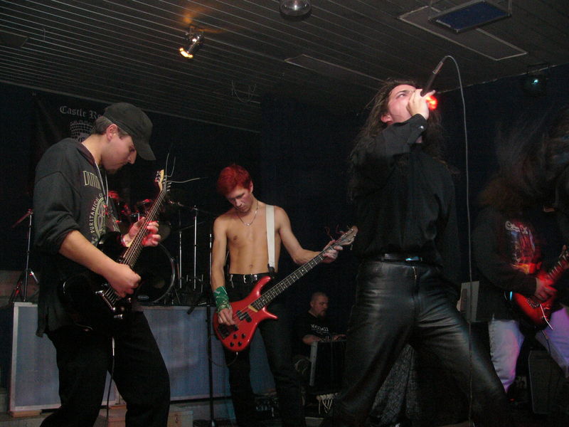 Фотографии -> Концерты -> 12-ти летие Castle Rock в клубе Арктика (7 ноября 2004) ->  Noizz -> Noizz - 015