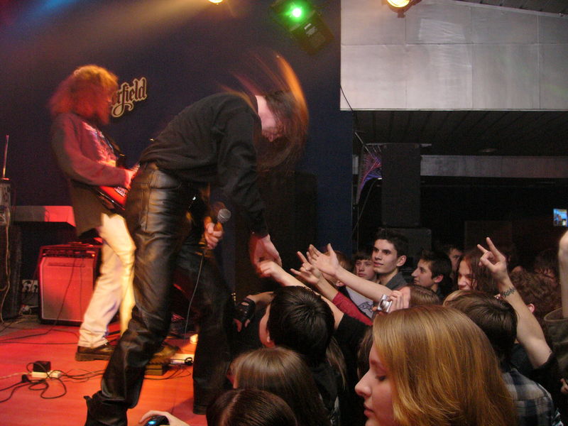 Фотографии -> Концерты -> 12-ти летие Castle Rock в клубе Арктика (7 ноября 2004) ->  Noizz -> Noizz - 016