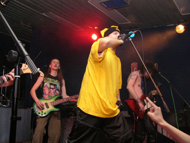 Фотографии -> Концерты -> 12-ти летие Castle Rock в клубе Арктика (7 ноября 2004) ->  Boney NeM -> Boney NeM - 006