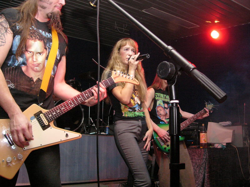 Фотографии -> Концерты -> 12-ти летие Castle Rock в клубе Арктика (7 ноября 2004) ->  Boney NeM -> Boney NeM - 014