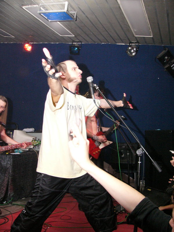 Фотографии -> Концерты -> 12-ти летие Castle Rock в клубе Арктика (7 ноября 2004) ->  Boney NeM -> Boney NeM - 022