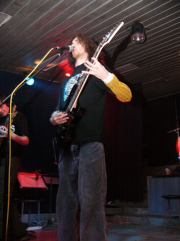 Фотографии -> Концерты -> День рождения Morrah в клубе Арктика (18 декабря 2004) ->  Abnormal -> Abnormal - 008
