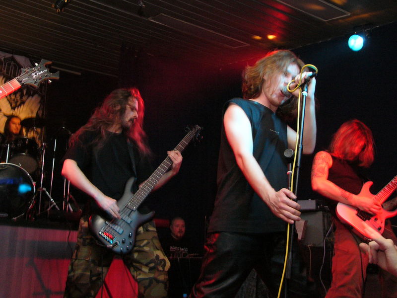 Фотографии -> Концерты -> День рождения Morrah в клубе Арктика (18 декабря 2004) ->  Mind Eclipse -> Mind Eclipse - 013