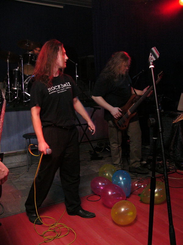 Фотографии -> Концерты -> День рождения Morrah в клубе Арктика (18 декабря 2004) ->  Morrah -> Morrah - 040