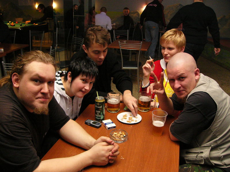 Фотографии -> Концерты -> День рождения Morrah в клубе Арктика (18 декабря 2004) ->  Люди на концерте -> Люди на концерте - 006