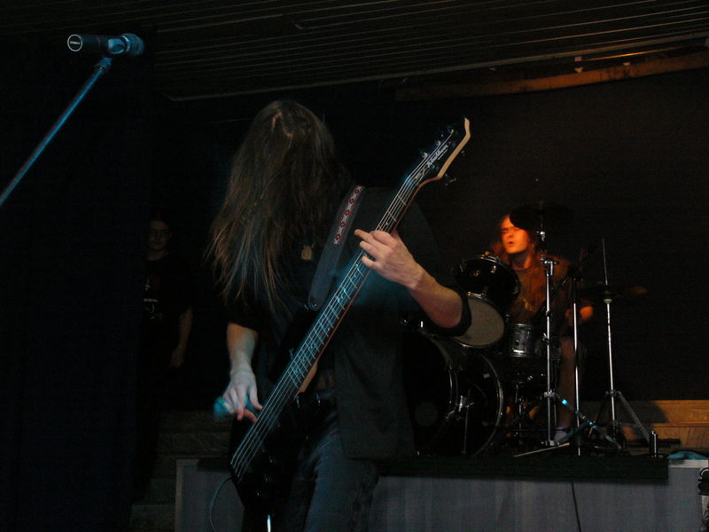 Фотографии -> Концерты -> Black Metal Fest II в клубе Арктика (25 декабря 2004) ->  Рождение Ветра -> Рождение Ветра - 006