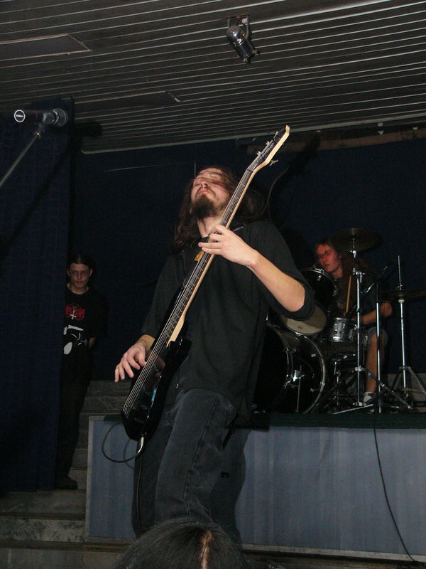 Фотографии -> Концерты -> Black Metal Fest II в клубе Арктика (25 декабря 2004) ->  Рождение Ветра -> Рождение Ветра - 008