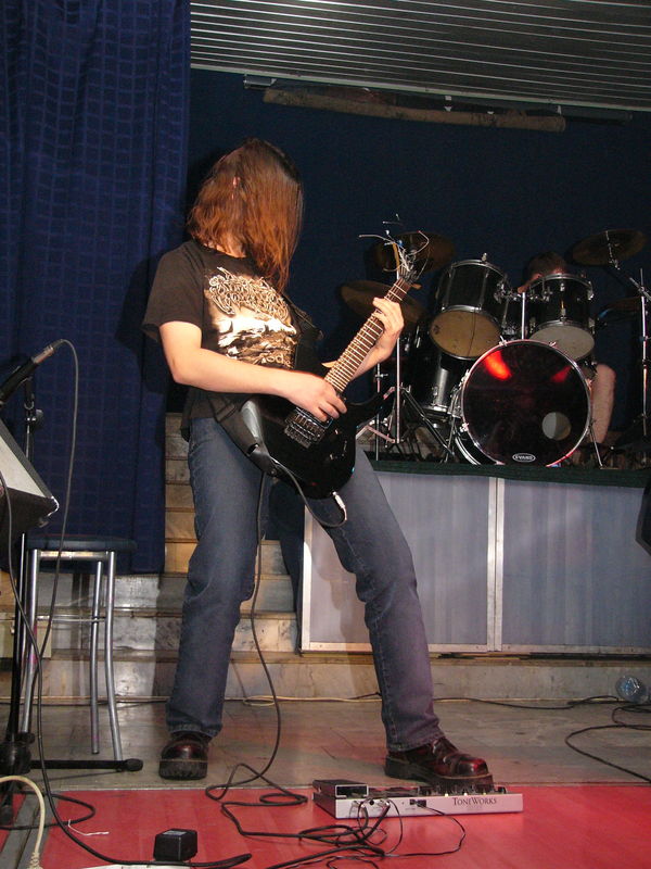 Фотографии -> Концерты -> Black Metal Fest II в клубе Арктика (25 декабря 2004) ->  Radigost -> Radigost - 004