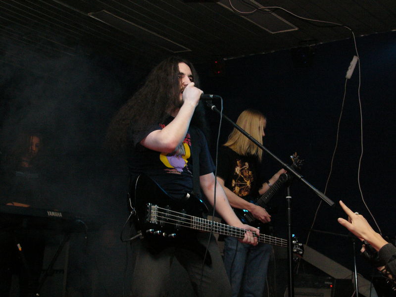 Фотографии -> Концерты -> Black Metal Fest II в клубе Арктика (25 декабря 2004) ->  Radigost -> Radigost - 005