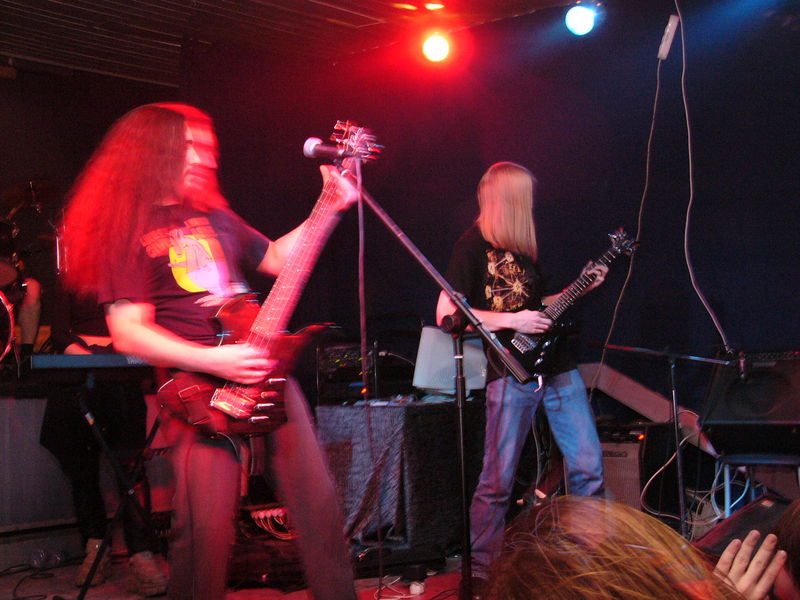 Фотографии -> Концерты -> Black Metal Fest II в клубе Арктика (25 декабря 2004) ->  Radigost -> Radigost - 010