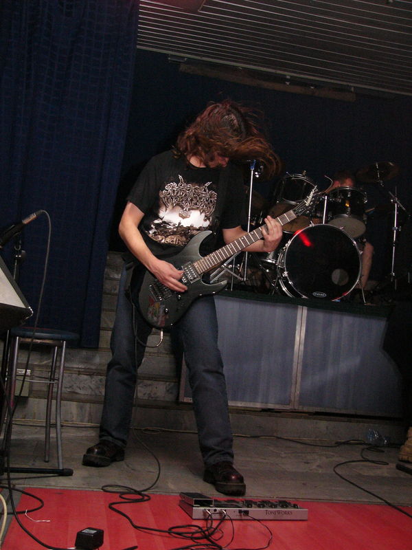 Фотографии -> Концерты -> Black Metal Fest II в клубе Арктика (25 декабря 2004) ->  Radigost -> Radigost - 012