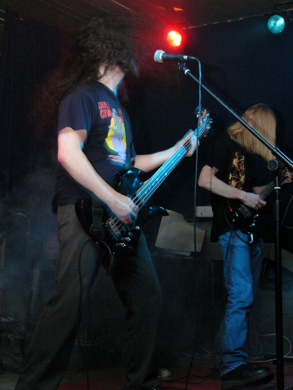 Фотографии -> Концерты -> Black Metal Fest II в клубе Арктика (25 декабря 2004) ->  Radigost -> Radigost - 014