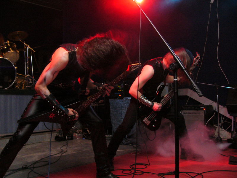 Фотографии -> Концерты -> Black Metal Fest II в клубе Арктика (25 декабря 2004) ->  Drama -> Drama - 013