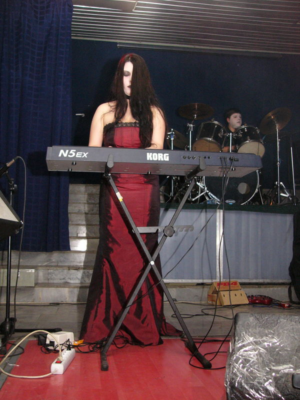 Фотографии -> Концерты -> Black Metal Fest II в клубе Арктика (25 декабря 2004) ->  Crystal Abyss -> Crystal Abyss - 001