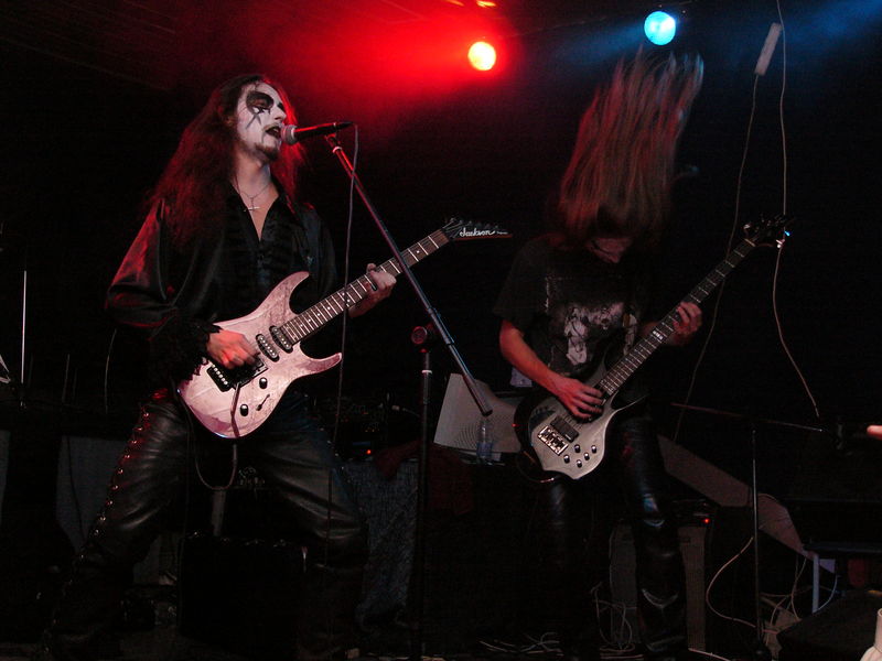 Фотографии -> Концерты -> Black Metal Fest II в клубе Арктика (25 декабря 2004) ->  Crystal Abyss -> Crystal Abyss - 003