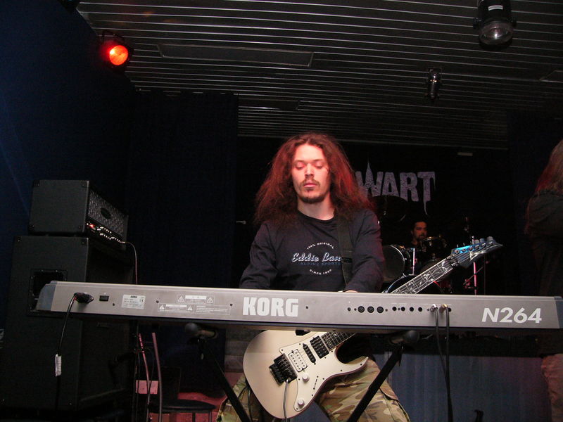 Фотографии -> Концерты -> Концерт в клубе Арктика (15 января 2005) ->  Stalwart -> Stalwart - 003