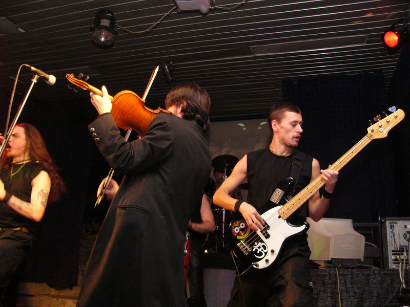 Фотографии -> Концерты -> Сольный концерт Dominia в клубе Арктика (30 января 2005) ->  Dominia -> Dominia - 001