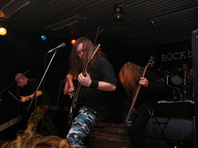 Фотографии -> Концерты -> День рождения RockHell.Ru в клубе Арктика (12 февраля 2005) ->  Morrah -> Morrah - 003
