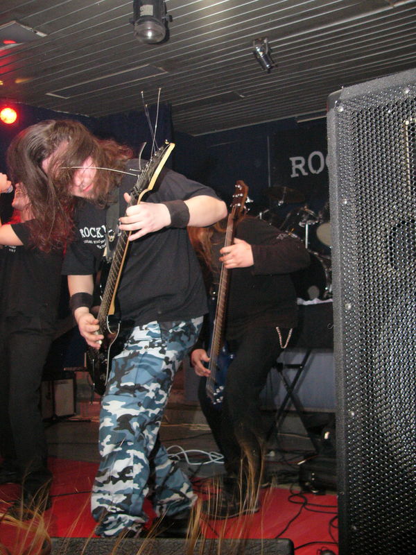 Фотографии -> Концерты -> День рождения RockHell.Ru в клубе Арктика (12 февраля 2005) ->  Morrah -> Morrah - 004