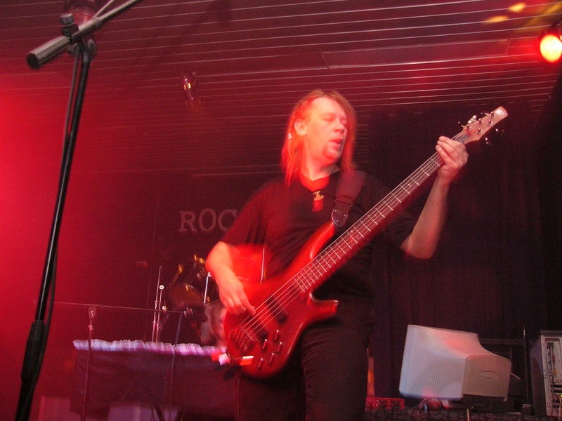 Фотографии -> Концерты -> День рождения RockHell.Ru в клубе Арктика (12 февраля 2005) ->  Wolfsangel -> Wolfsangel - 005