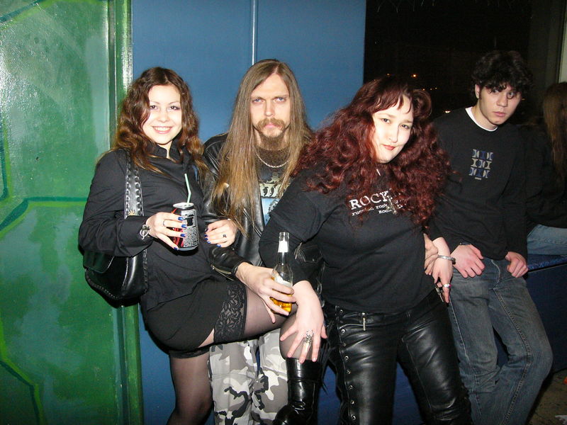 Фотографии -> Концерты -> День рождения RockHell.Ru в клубе Арктика (12 февраля 2005) ->  Люди на концерте -> Люди на концерте - 006