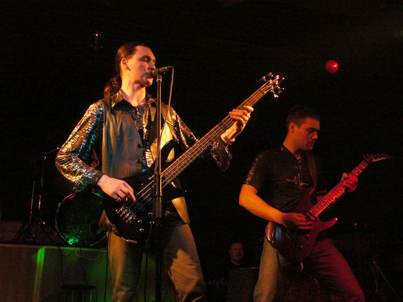 Фотографии -> Концерты -> Концерт в клубе Арктика (7 марта 2005) ->  Легионер -> Легионер - 008