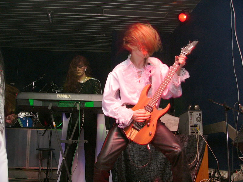 Фотографии -> Концерты -> Концерт в клубе Арктика (7 марта 2005) ->  MoonSun Relight -> MoonSun Relight - 017