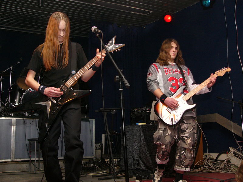 Фотографии -> Концерты -> Концерт в клубе Арктика (7 марта 2005) ->  Реквием -> Реквием - 002