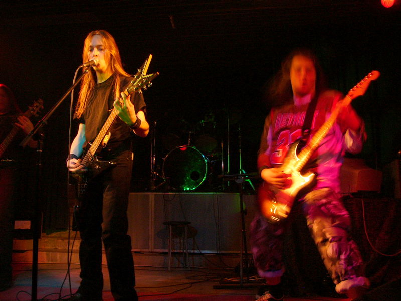Фотографии -> Концерты -> Концерт в клубе Арктика (7 марта 2005) ->  Реквием -> Реквием - 004