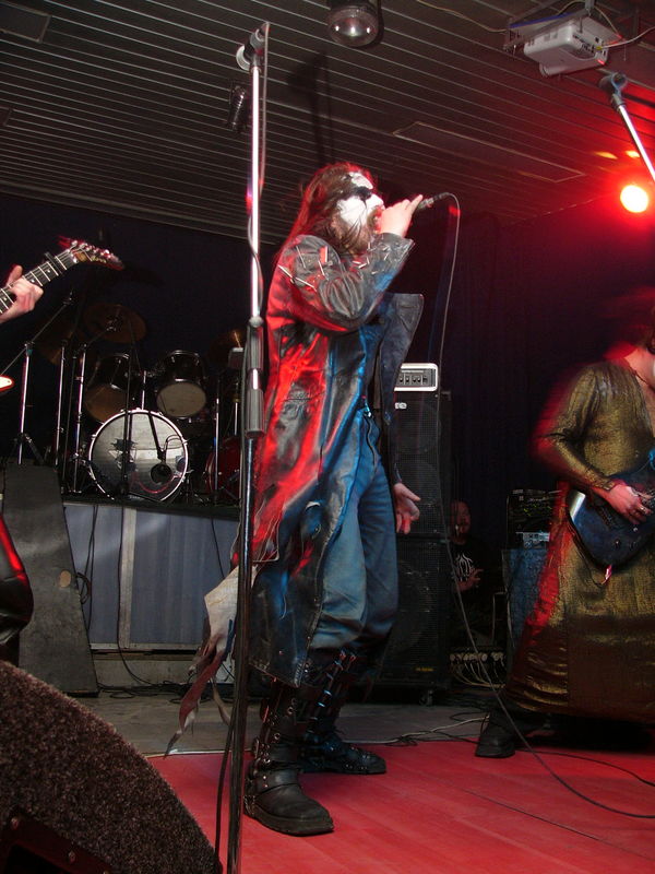 Фотографии -> Концерты -> Behemoth в клубе Арктика (13 марта 2005) ->  Black Astrology -> Black Astrology - 009