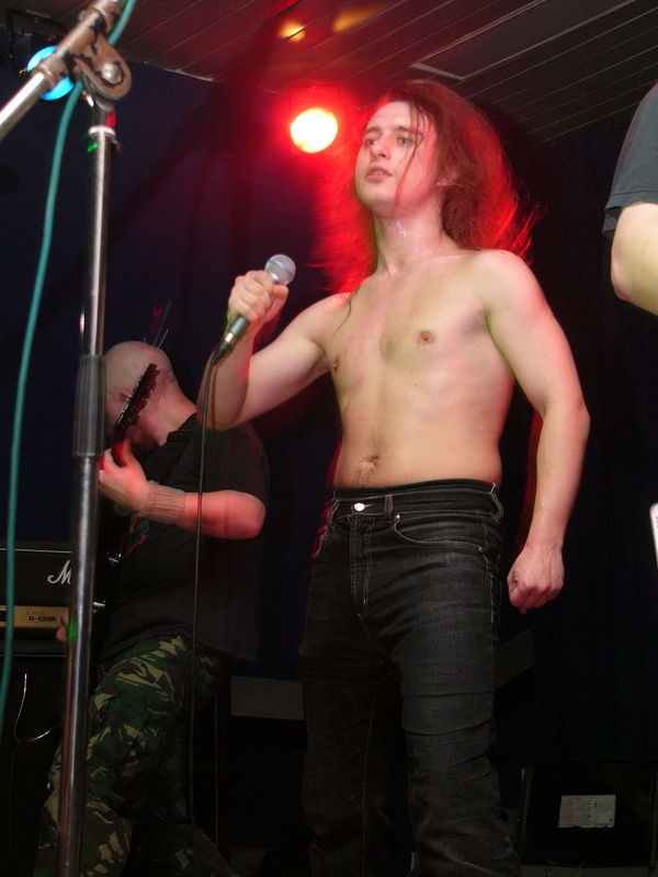 Фотографии -> Концерты -> Behemoth в клубе Арктика (13 марта 2005) ->  Morrah -> Morrah - 013