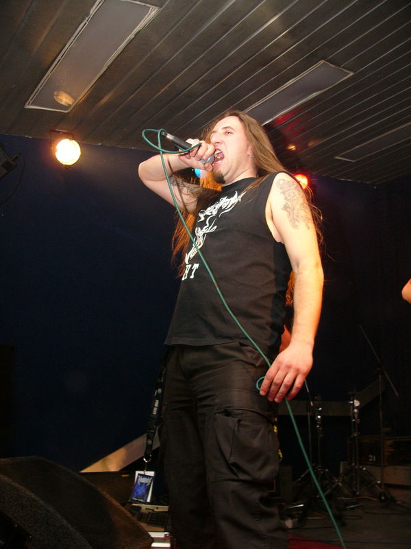 Фотографии -> Концерты -> Behemoth в клубе Арктика (13 марта 2005) ->  Neolith -> Neolith - 002