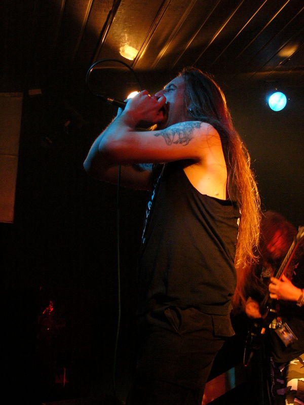 Фотографии -> Концерты -> Behemoth в клубе Арктика (13 марта 2005) ->  Neolith -> Neolith - 011