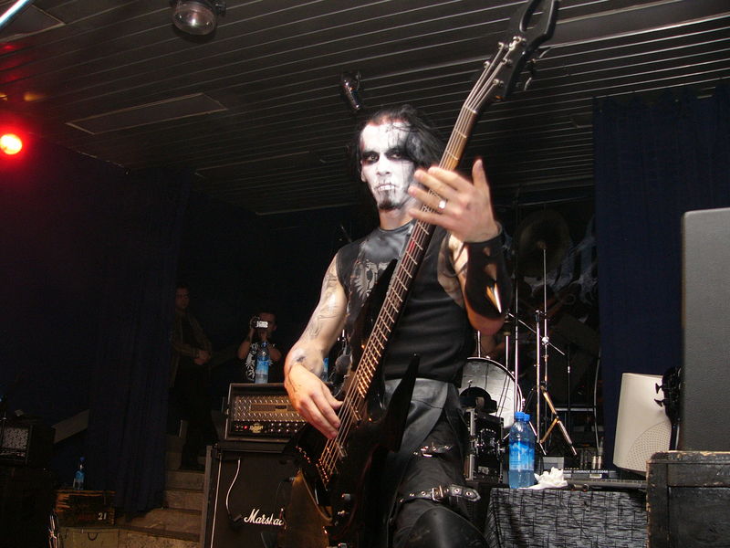 Фотографии -> Концерты -> Behemoth в клубе Арктика (13 марта 2005) ->  Behemoth -> Behemoth - 001