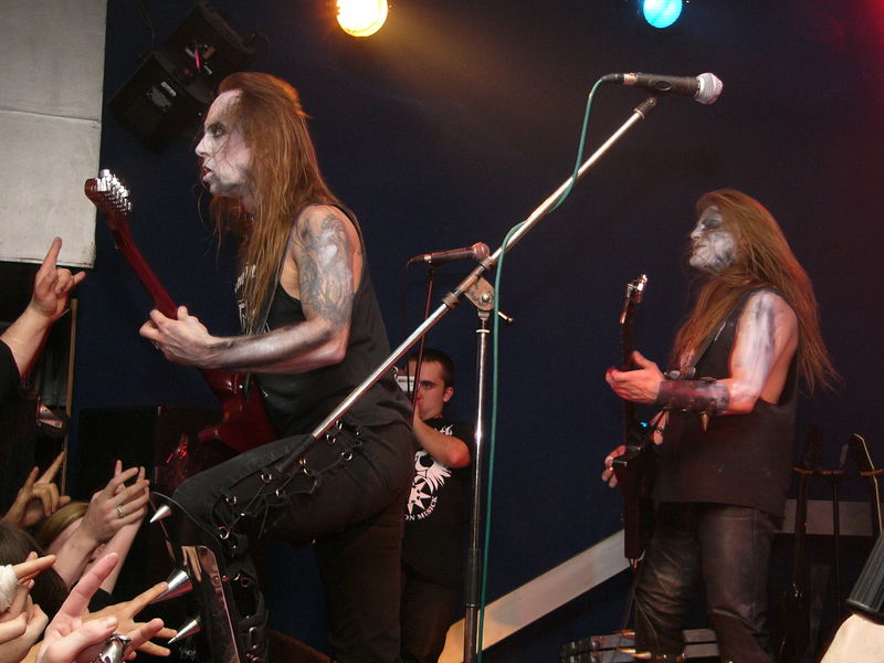 Фотографии -> Концерты -> Behemoth в клубе Арктика (13 марта 2005) ->  Behemoth -> Behemoth - 003
