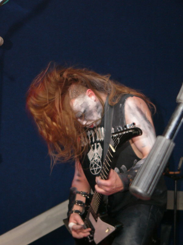 Фотографии -> Концерты -> Behemoth в клубе Арктика (13 марта 2005) ->  Behemoth -> Behemoth - 011