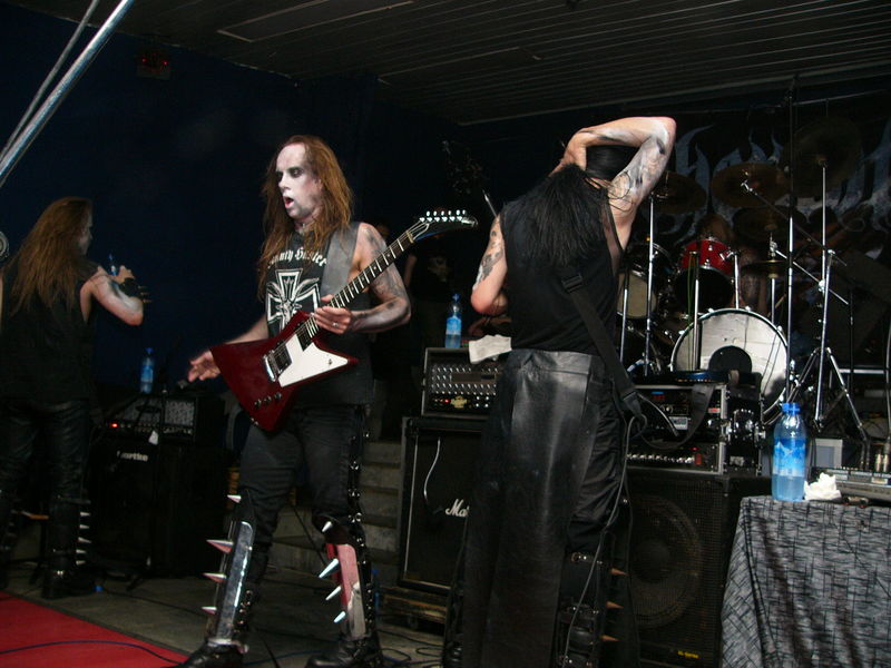 Фотографии -> Концерты -> Behemoth в клубе Арктика (13 марта 2005) ->  Behemoth -> Behemoth - 014