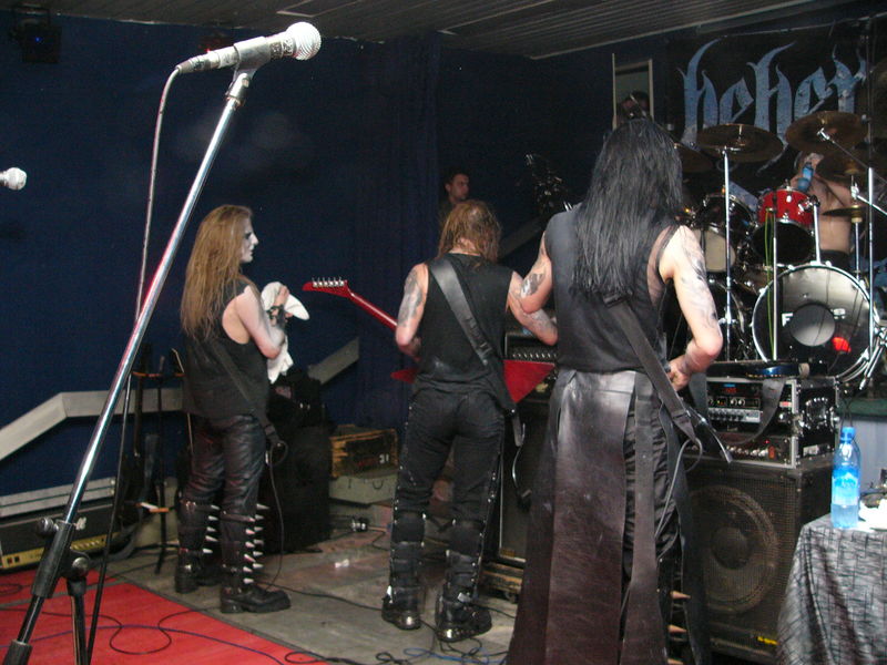Фотографии -> Концерты -> Behemoth в клубе Арктика (13 марта 2005) ->  Behemoth -> Behemoth - 019
