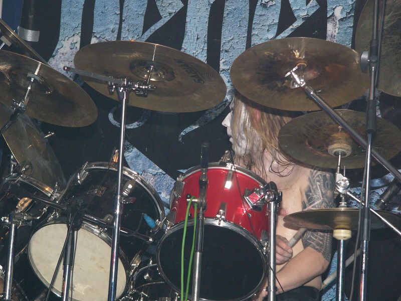 Фотографии -> Концерты -> Behemoth в клубе Арктика (13 марта 2005) ->  Behemoth -> Behemoth - 021