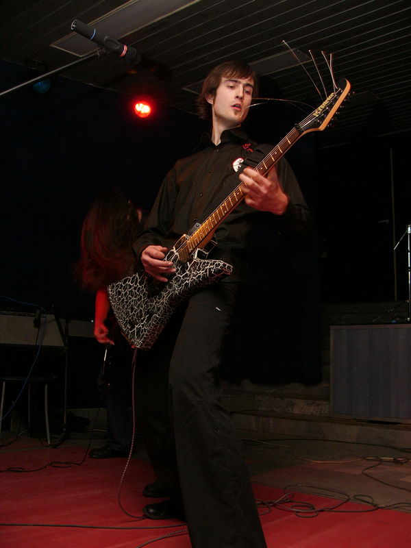 Фотографии -> Концерты -> Концерт в клубе Арктика (2 апреля 2005) ->  Item -> Item - 003