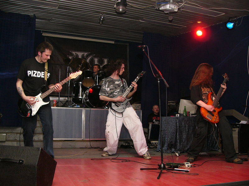 Фотографии -> Концерты -> Концерт в клубе Арктика (2 апреля 2005) ->  Abnormal -> Abnormal - 017