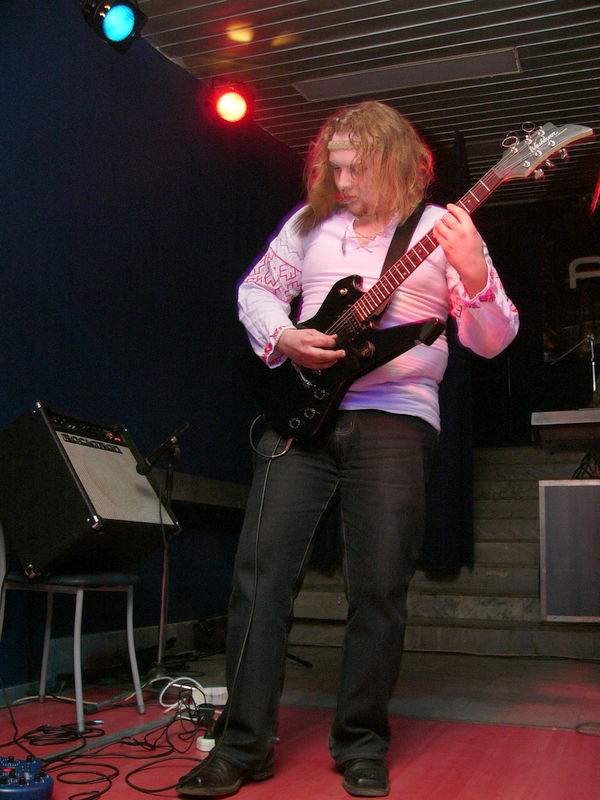 Фотографии -> Концерты -> Концерт в клубе Арктика (16 апреля 2005) ->  Tumulus -> Tumulus - 007