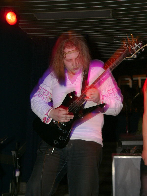 Фотографии -> Концерты -> Концерт в клубе Арктика (16 апреля 2005) ->  Tumulus -> Tumulus - 010