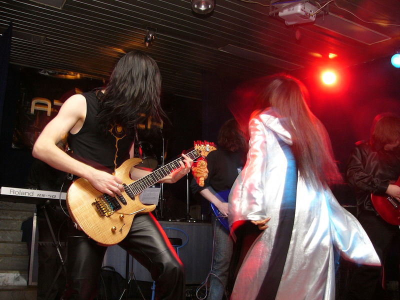 Фотографии -> Концерты -> Концерт в клубе Арктика (16 апреля 2005) ->  Atomica -> Atomica - 011