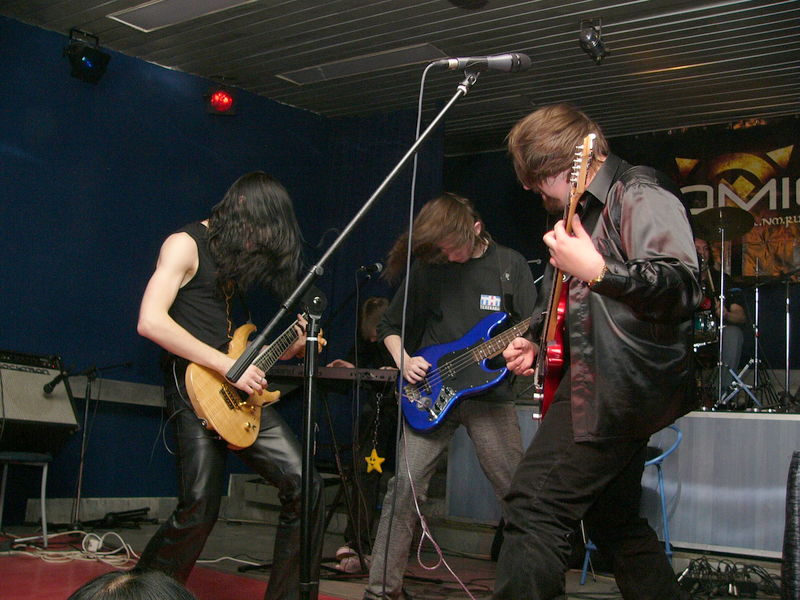 Фотографии -> Концерты -> Концерт в клубе Арктика (16 апреля 2005) ->  Atomica -> Atomica - 017