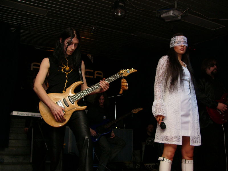 Фотографии -> Концерты -> Концерт в клубе Арктика (16 апреля 2005) ->  Atomica -> Atomica - 027