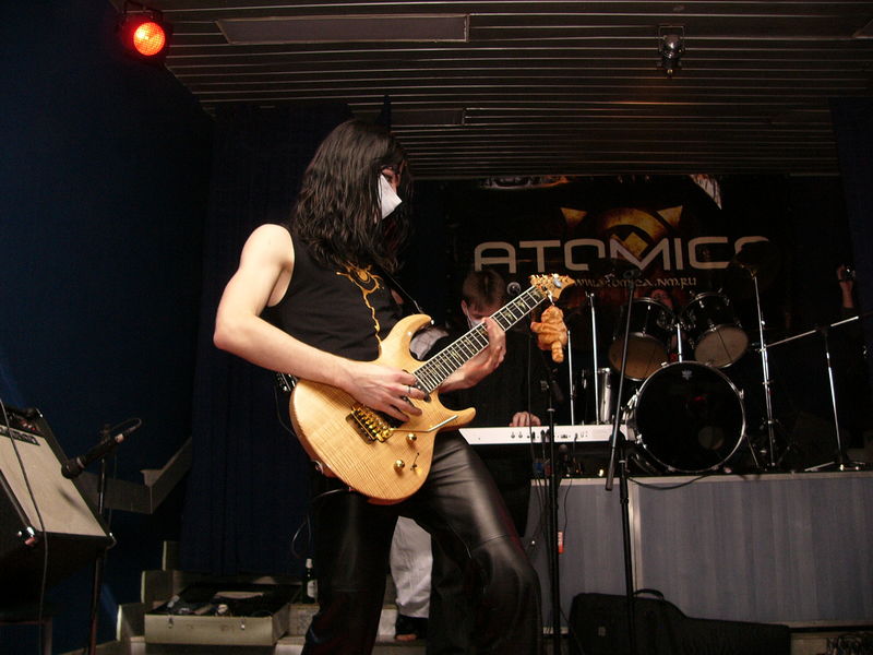 Фотографии -> Концерты -> Концерт в клубе Арктика (16 апреля 2005) ->  Atomica -> Atomica - 050