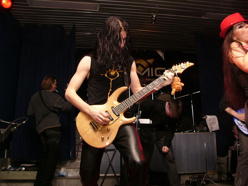 Фотографии -> Концерты -> Концерт в клубе Арктика (16 апреля 2005) ->  Atomica -> Atomica - 056