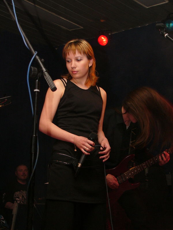 Фотографии -> Концерты -> Cruachan в клубе Арктика (1 мая 2005) ->  Alkonost -> Alkonost - 009